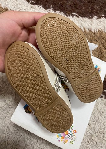 Kız Çocuk Beyaz Taşlı Babet Ayakkabı - Görsel 3