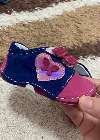 Kelebek Detaylı Renkli Kız Bebek İlk Adım Ayakkabısı - Görsel 3