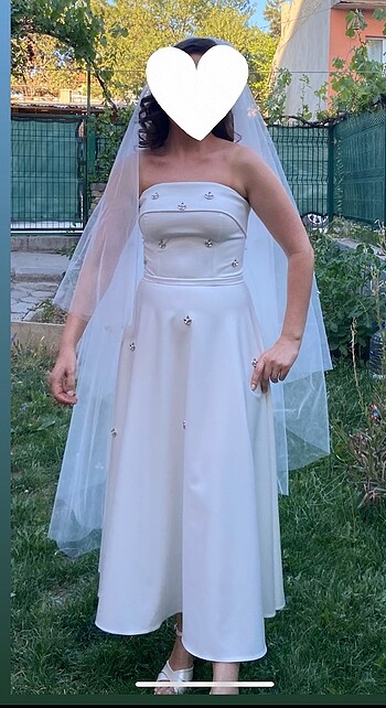 Beyaz şık elbise