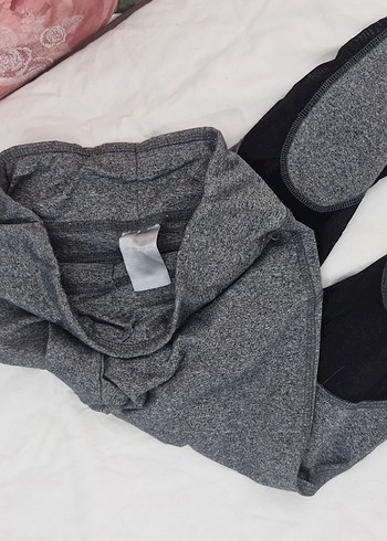 Gri V Yakalı Kısa Kollu Spor Tişört - Görsel 5