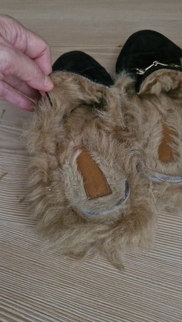 Siyah Kürklü Süet Kadın Terlik - Görsel 2