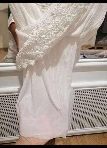 Zara Beyaz askılı damtel detaylı elbise 