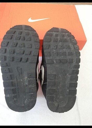 22 Beden siyah Renk Nike Spor Ayakkabı