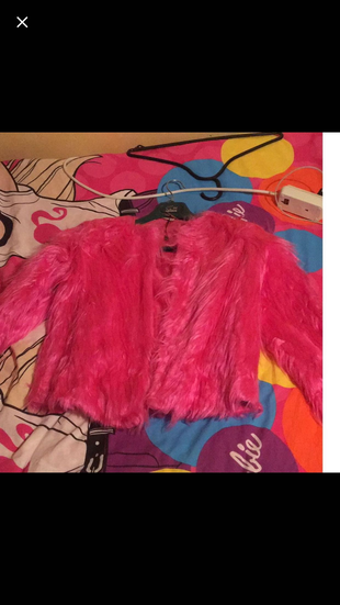 Pembe peluş kürk