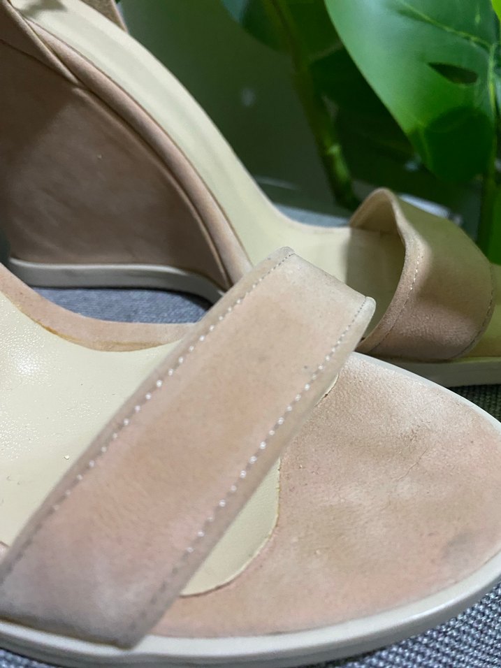Bej Süet Tokalı Dolgu Topuklu Kadın Ayakkabı - Görsel 4