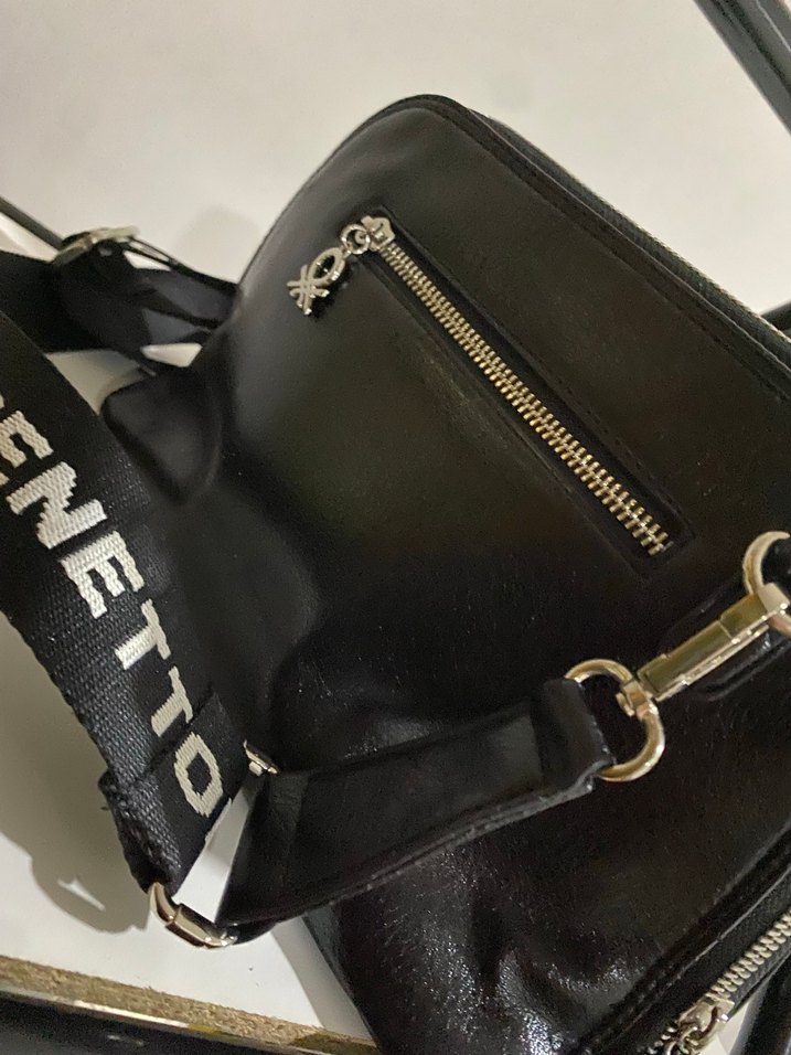 Siyah Deri United Colors of Benetton Çapraz Çanta - Görsel 5