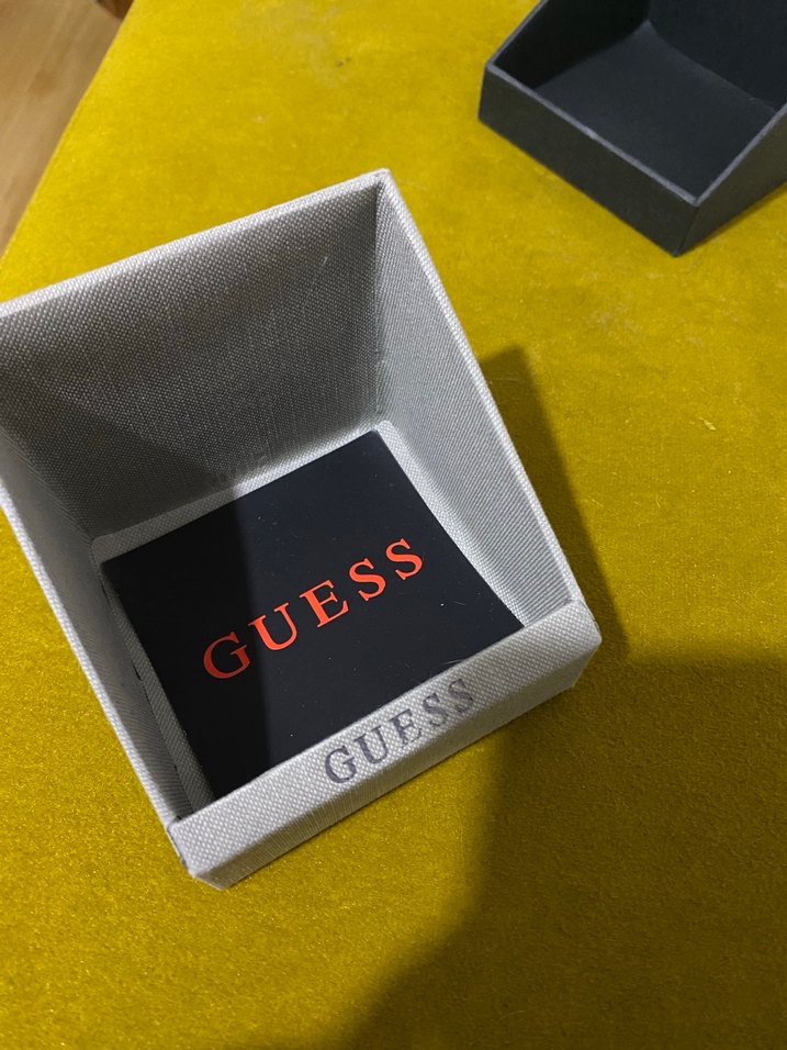 GUESS Klasik Altın Renk Kadın Saati - Görsel 4