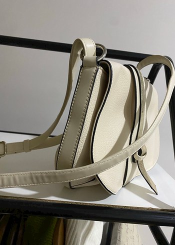 DERİMOD/Tokalı Beyaz Deri Kadın Çanta - Görsel 3