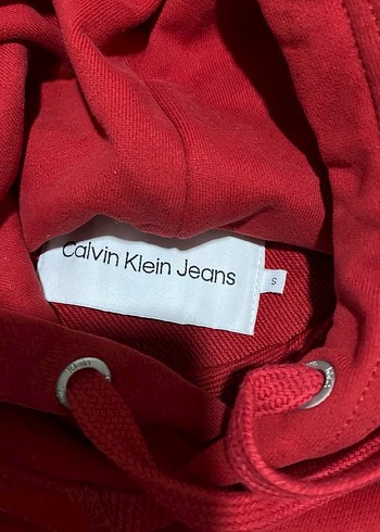 Calvin Klein s