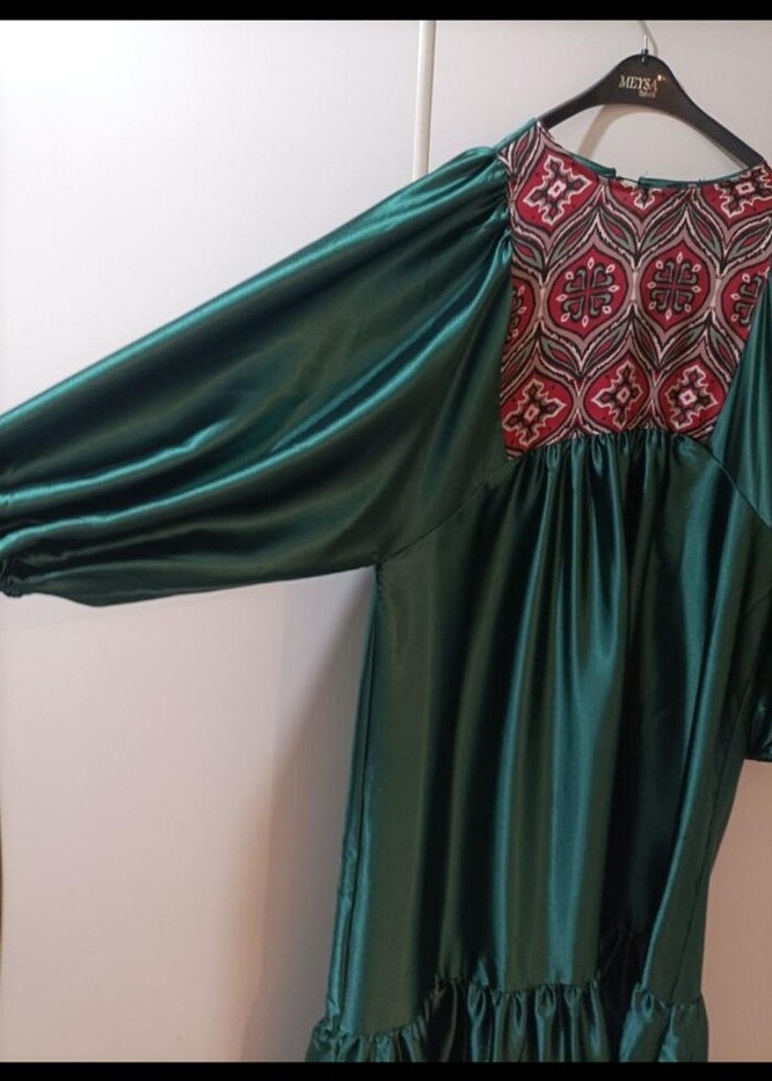 Saten elbise - Görsel 2