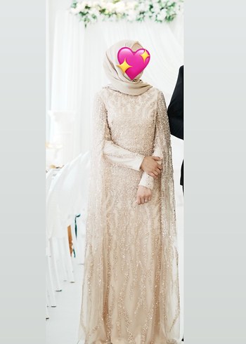 Uzun Kollu Altın Renkli Drapeli Nişan Elbisesi - Görsel 4