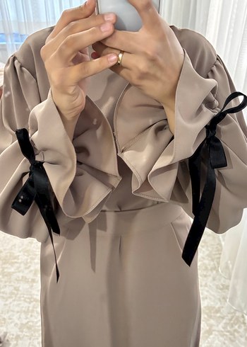 Bej Uzun Kollu Fırfırlı Kadın Elbise - Görsel 3