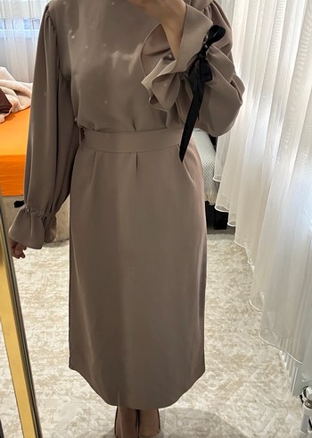 Bej Uzun Kollu Fırfırlı Kadın Elbise - Görsel 2