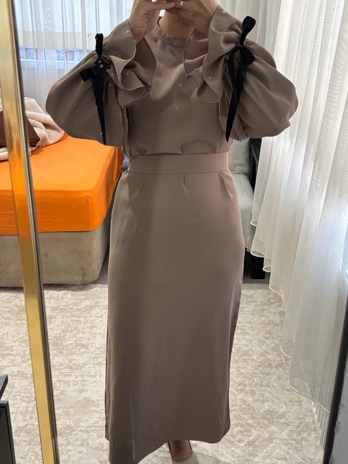 Bej Uzun Kollu Fırfırlı Kadın Elbise - Görsel 4