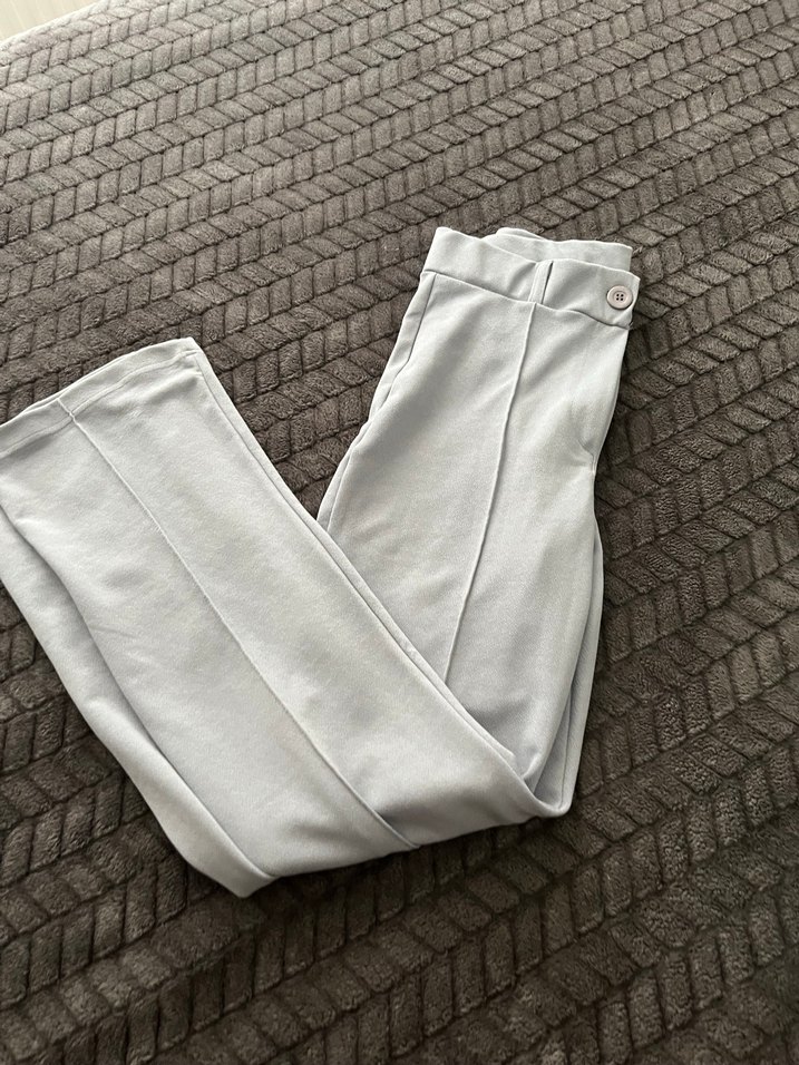 Düğmeli Gri Kadın Kumaş Pantolon - Görsel 3