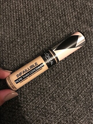 Loreal More than concealer