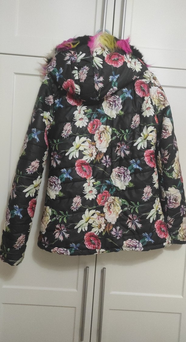 Çiçek Desenli kız çocuk mont - Görsel 2