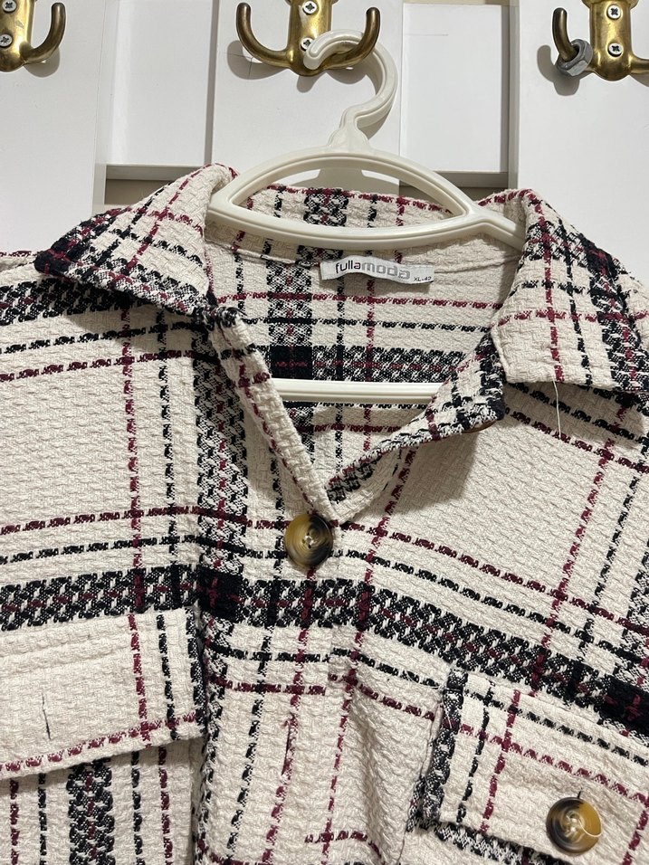 Düğmeli Ekose Desenli Uzun Kollu Kadın Gömlek - Görsel 3