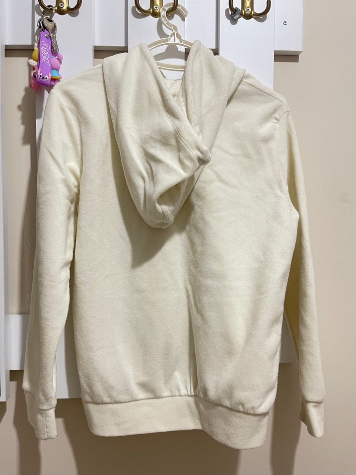 Beyaz Kapüşonlu Kadın Sweatshirt - Görsel 4