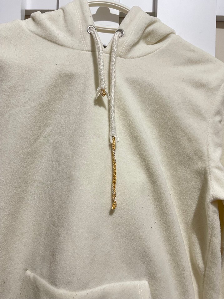 Beyaz Kapüşonlu Kadın Sweatshirt - Görsel 2