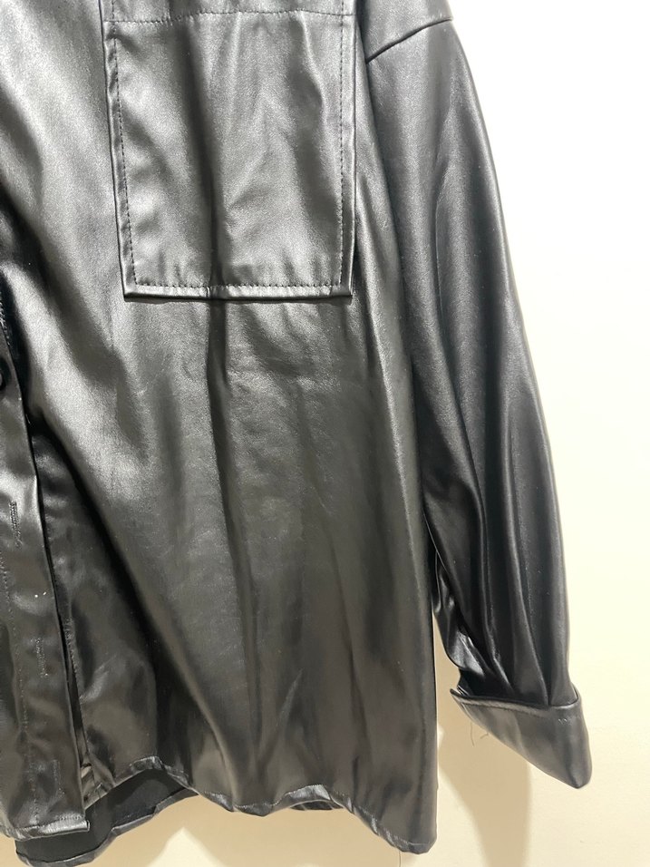 Siyah Deri Düğmeli Gömlek Ceket - Görsel 4