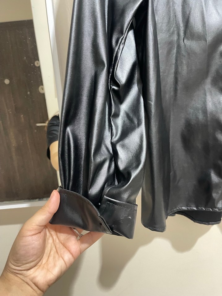 Siyah Deri Düğmeli Gömlek Ceket - Görsel 3