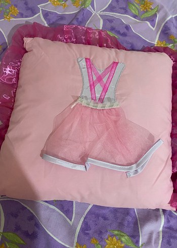 Diğer Nakışlı Pembe Çocuk Yastığı
