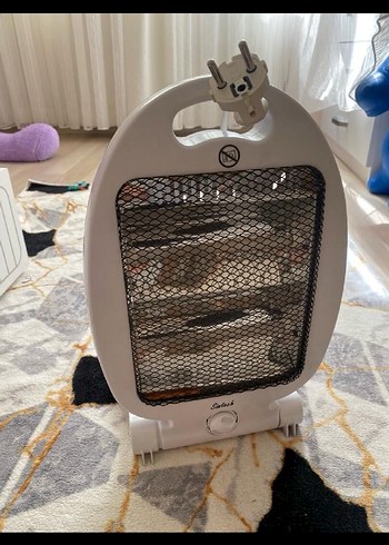 Beyaz ve Gri Elektrikli Isıtıcı