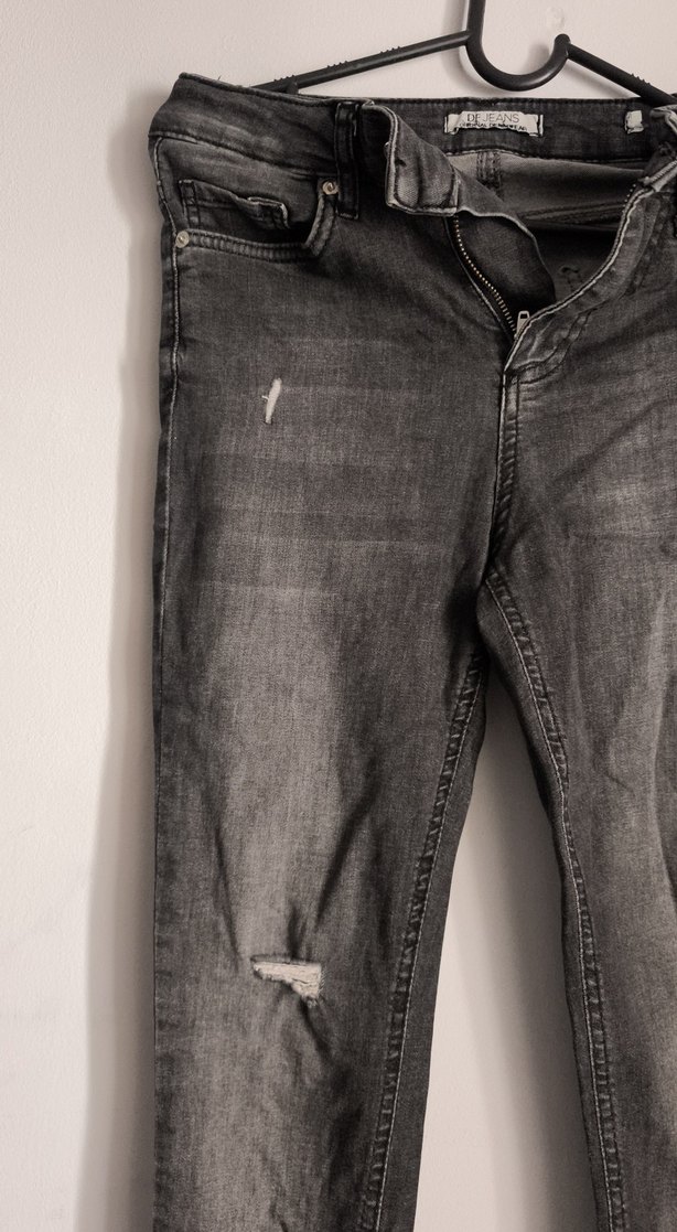 Siyah Yırtmaçlı Dar Kesim Midi Kot Pantolon - Görsel 2