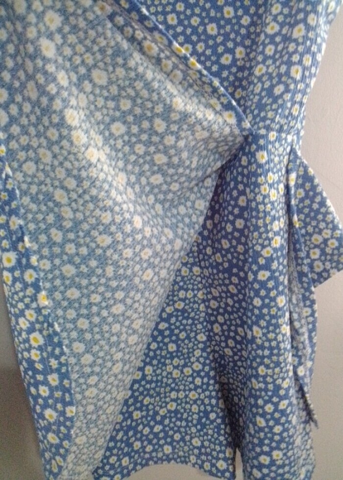 Bağlama detaylı şort elbise - Görsel 2