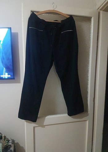 Siyah Spor Tarzı Fermuarlı Kadın Pantolon - Görsel 2