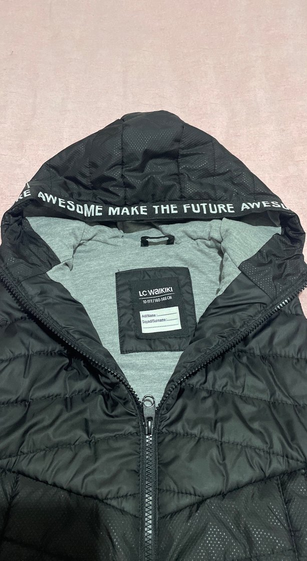 Çocuk Siyah Kapüşonlu Fermuarlı Yelek - Görsel 3