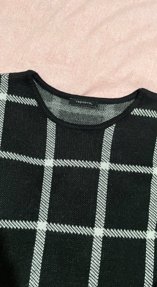 Kadın Gri Kareli Triko Kazak - Görsel 3