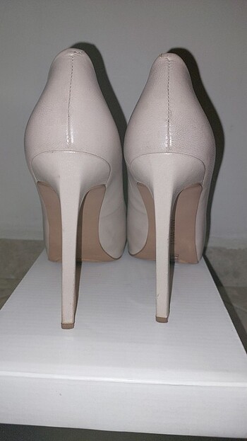 39 Beden ninewest stiletto 39 numara (krem)