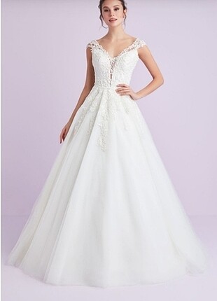 36 Beden Oleg Cassini gelinlik