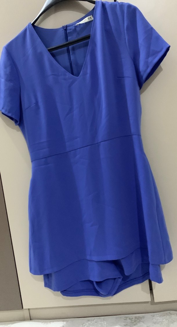 V Yakalı Mavi Kadın Şort Tulum - Görsel 4