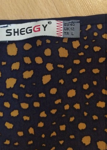 Düğmeli Uzun Kollu Desenli Kadın Bluz - Görsel 5