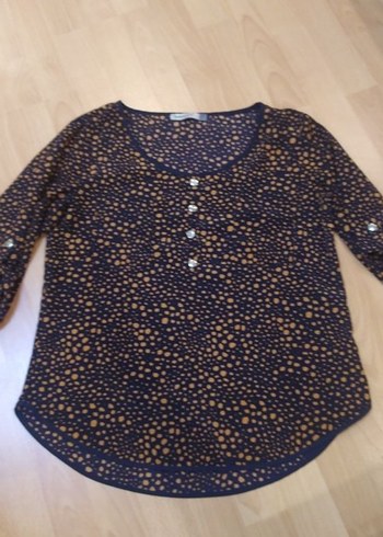 Düğmeli Uzun Kollu Desenli Kadın Bluz - Görsel 2