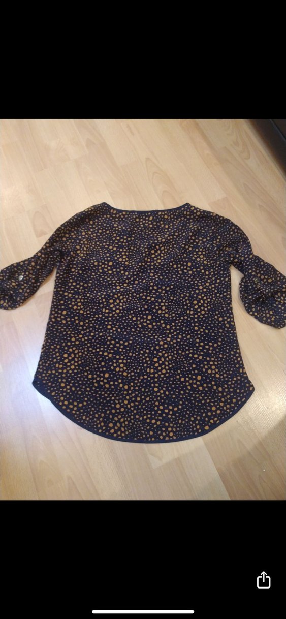 Düğmeli Uzun Kollu Desenli Kadın Bluz - Görsel 4