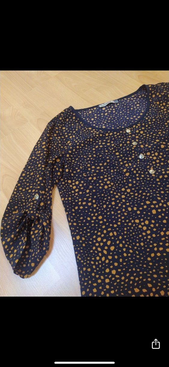 Düğmeli Uzun Kollu Desenli Kadın Bluz - Görsel 3