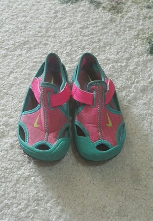 nike sandalet 23 numara