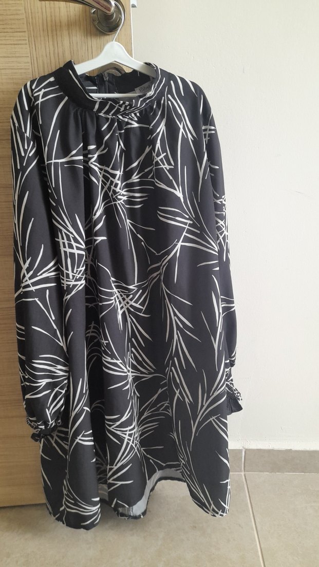 Uzun Kollu Siyah Zebra Desenli Tunik - Görsel 3