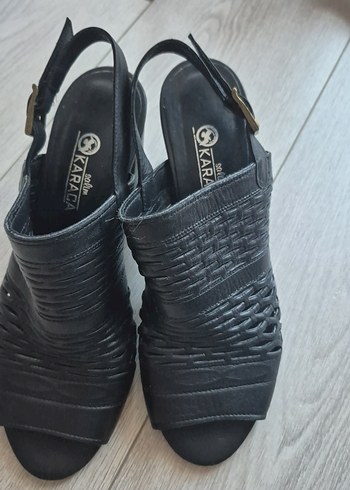 Diğer Kadın Siyah Dolgu Topuklu Sandalet