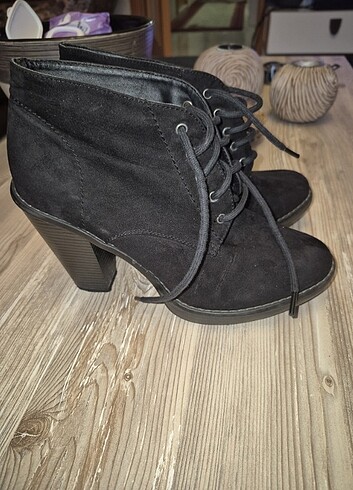 39 bootie