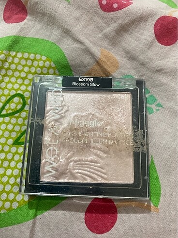 Wet n wild Wet n wild highlighter