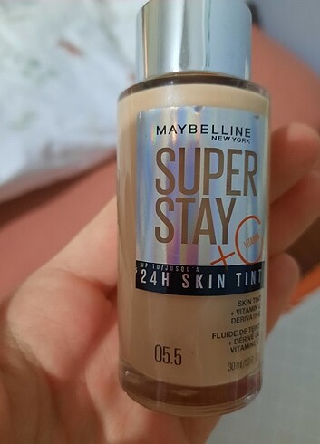 maybelline super stay 