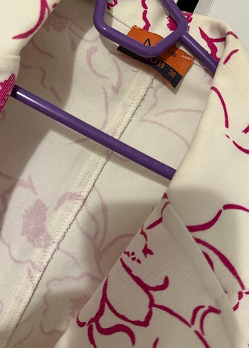 Çiçek Desenli Beyaz Kadın Blazer Ceket - Görsel 4