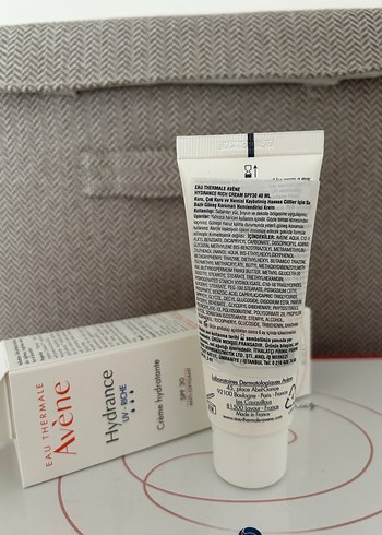 Avène Hydrance Nemlendirici Krem SPF 30 - Görsel 2