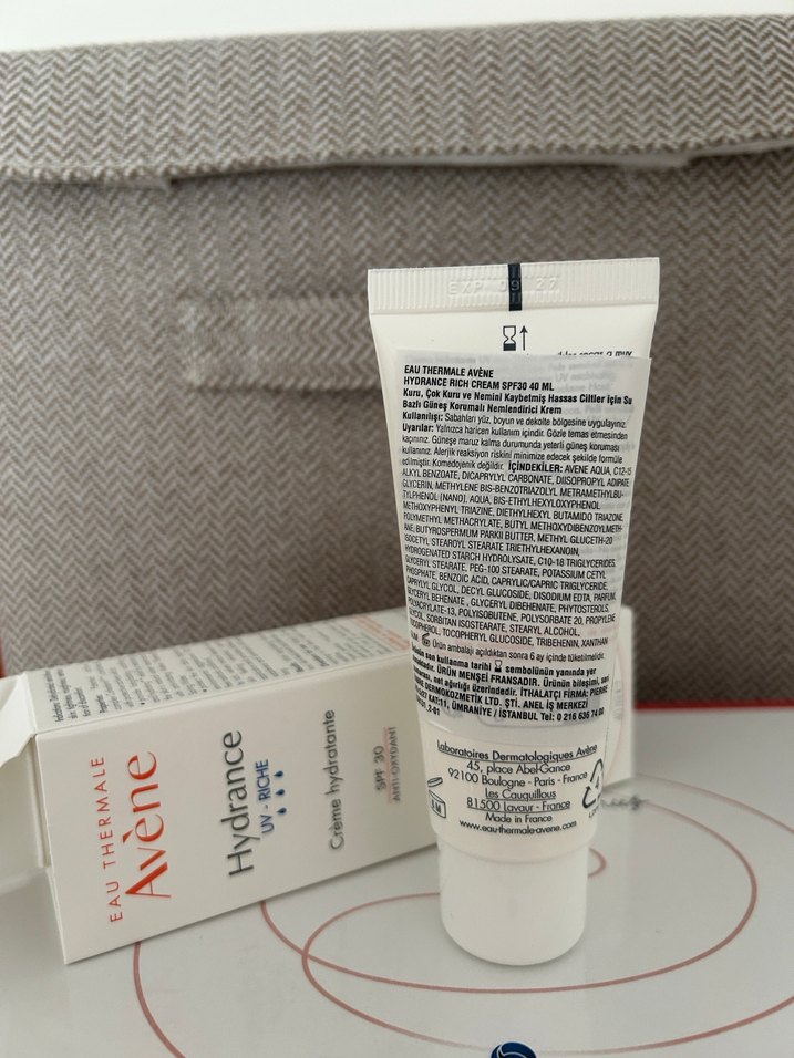 Avène Hydrance Nemlendirici Krem SPF 30 - Görsel 2
