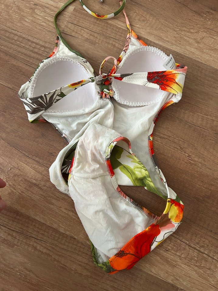 Kom Çiçek Desenli Mayokini - Görsel 3